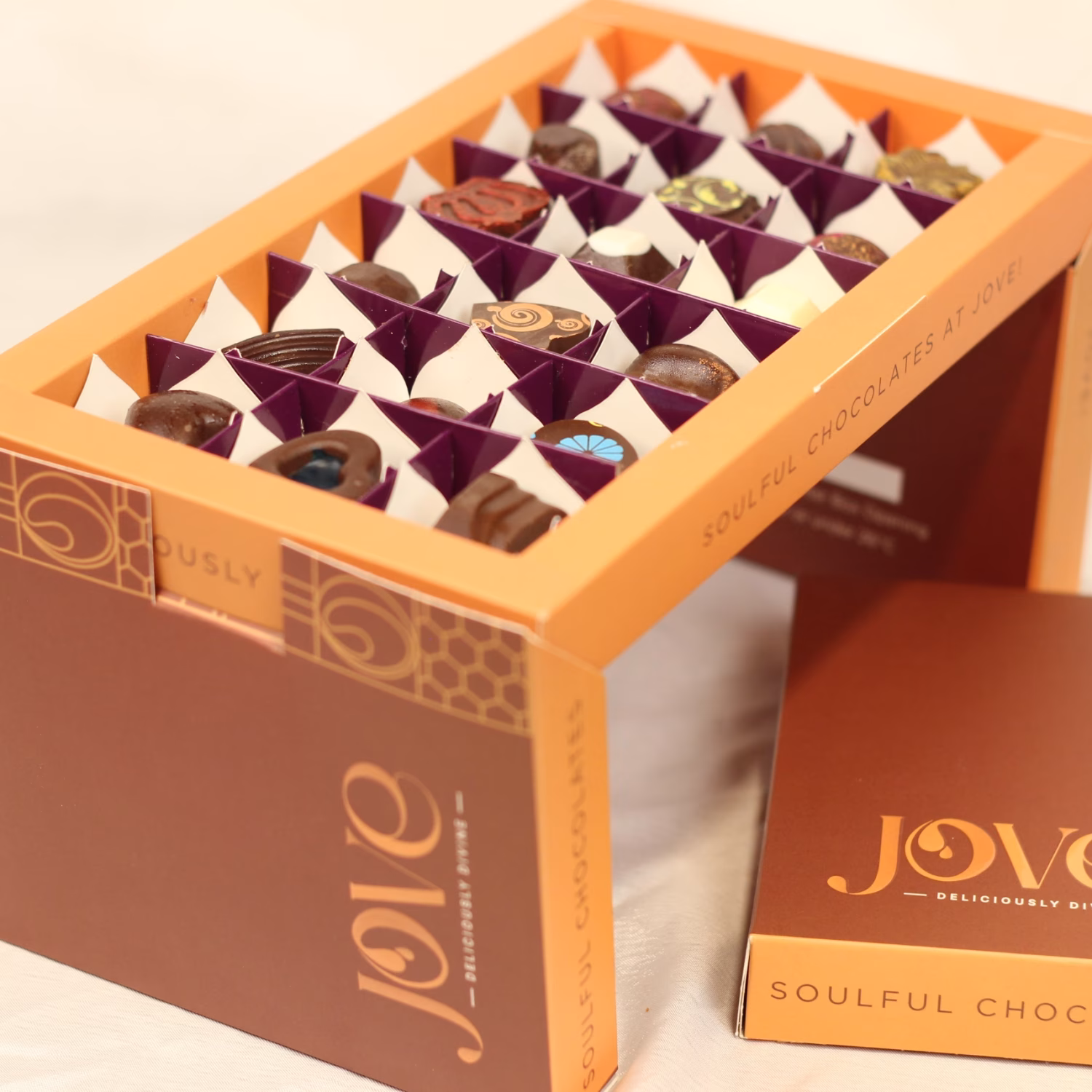 Selected Flavor 18 Pcs Rack Style Box - handcrafted chocolate selected flavour boxes by Jove, Islamabad & Rawalpindi delivery