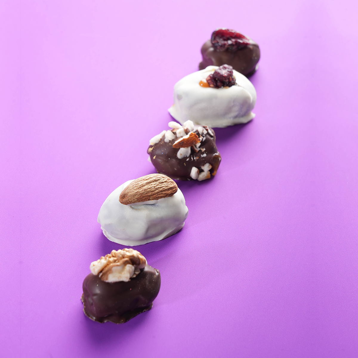 Assorted Chocolate & Nut Dates Box of 18 - Image 3