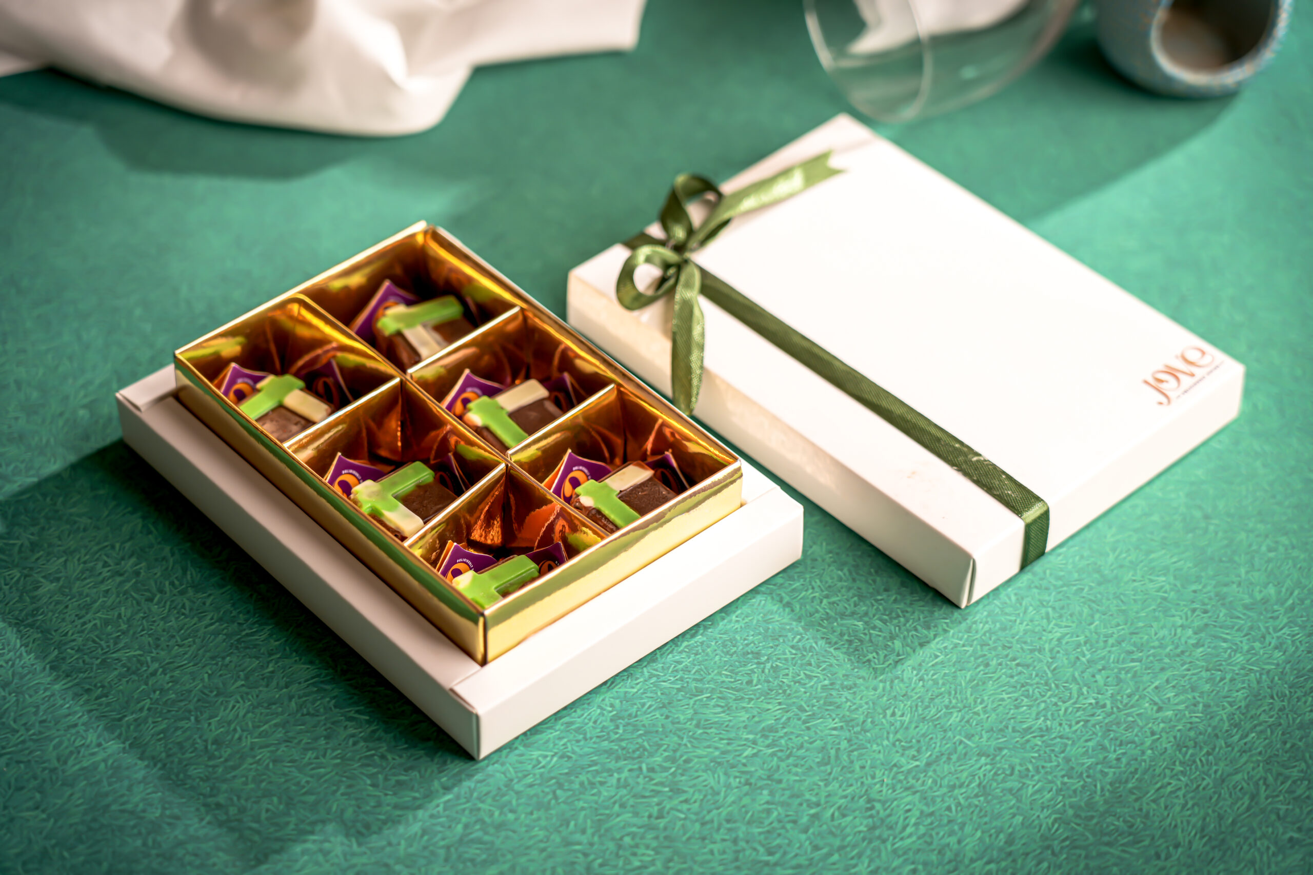 Knafeh Chocolate box of 06 Pcs | Jove